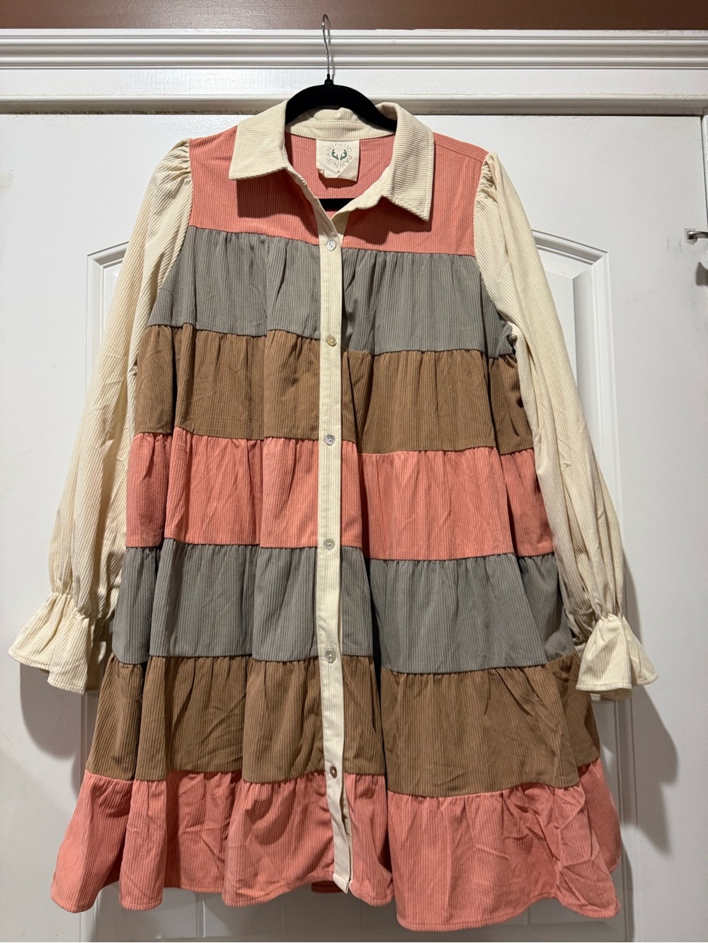 Oversized. Fantastic Fawn Coral, Cream & Gray Tiered Button-Front Dress
